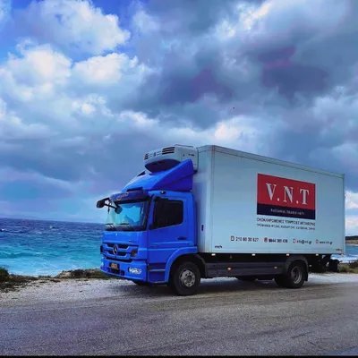 Φορτηγό VNT ΜΕΤΑΦΟΡΙΚΗ στη Σίφνο